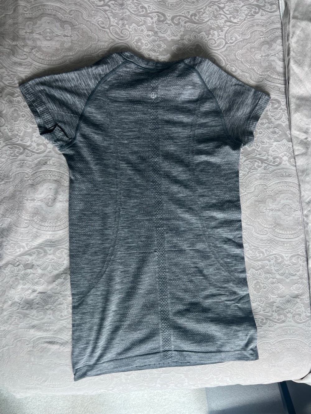 lululemon swiftly Heathered Gray Short Sleeve Tee - Picture 4 of 4
